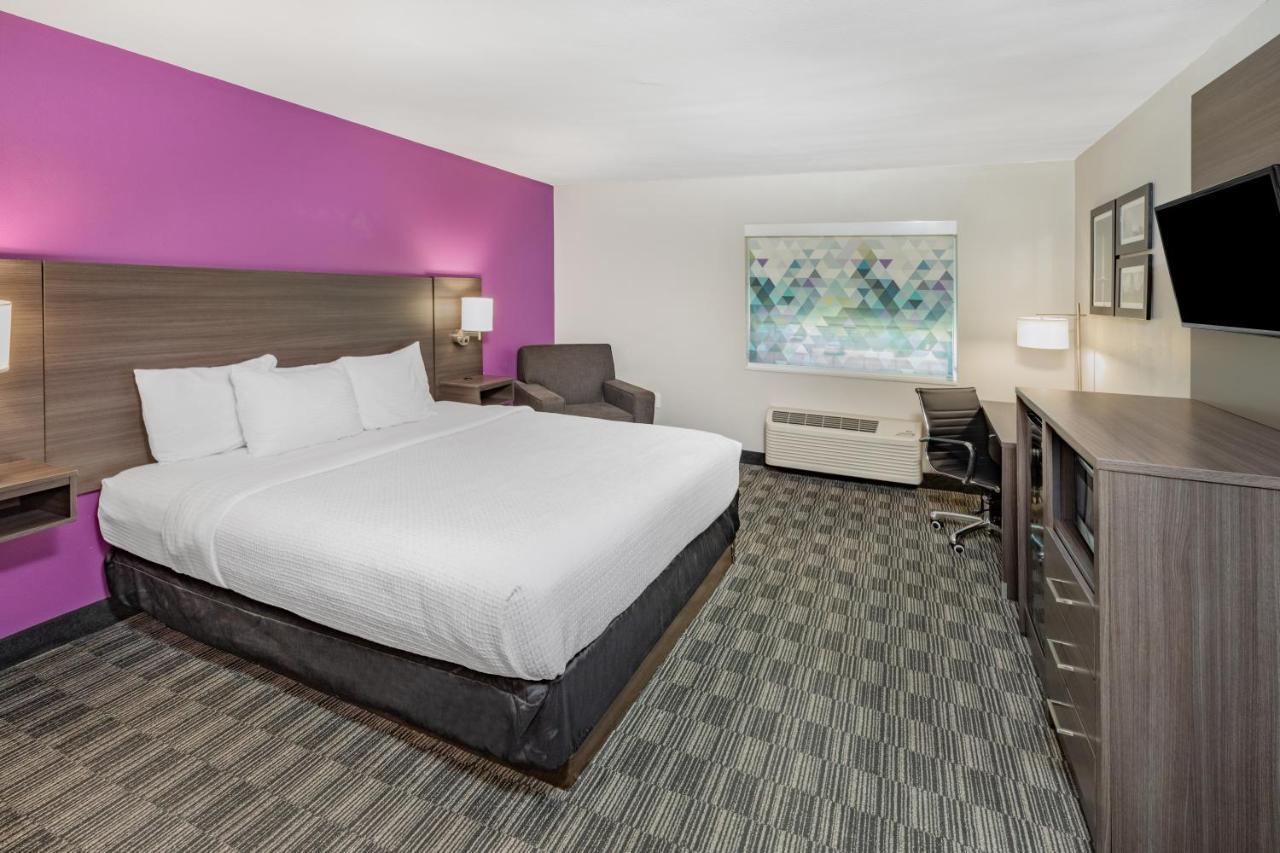 La Quinta By Wyndham Houston Southwest Hotel Room photo
