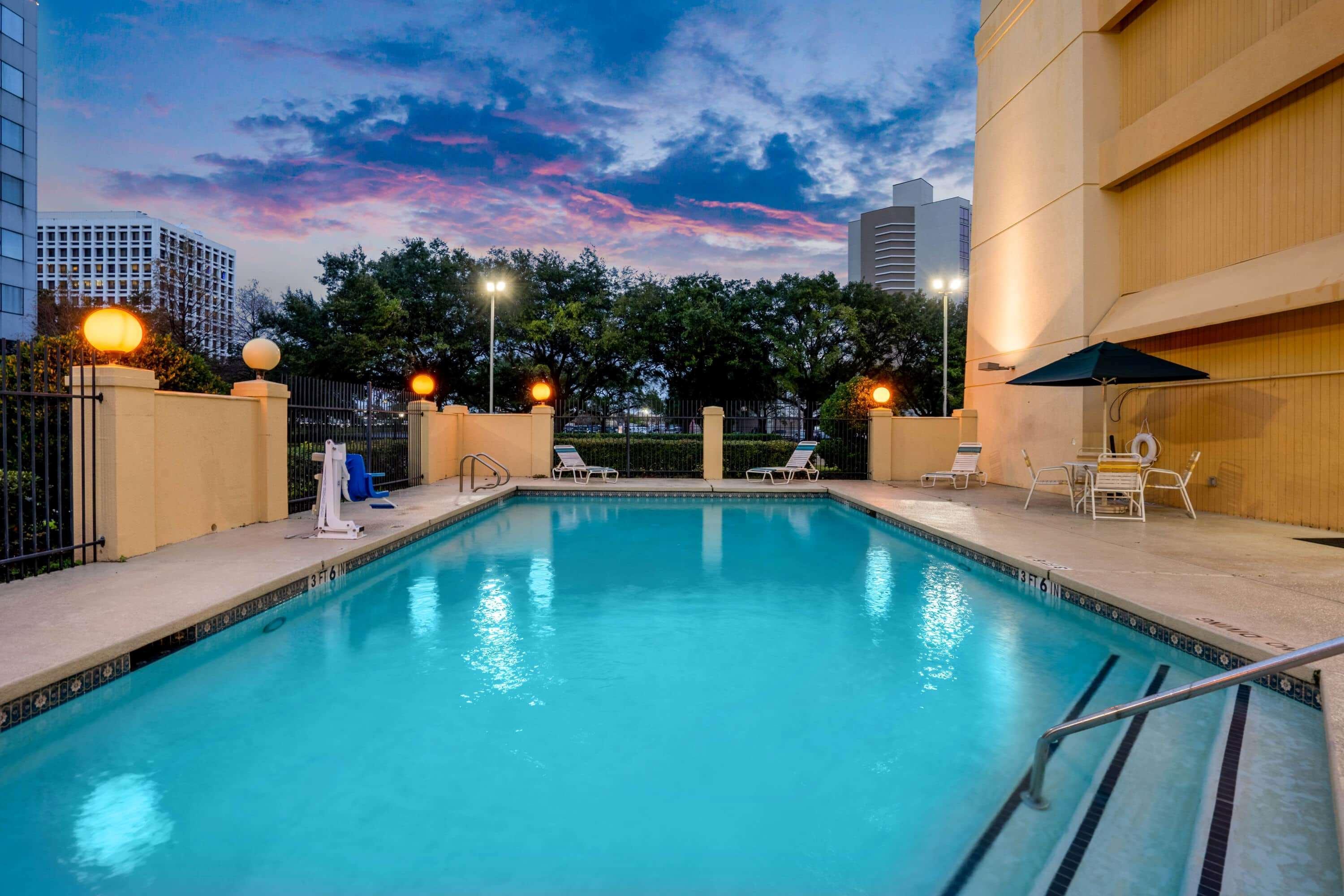 La Quinta By Wyndham Houston Southwest Hotel Exterior photo
